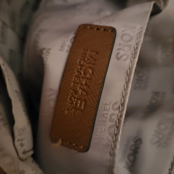 Michael Kors Crossbody Purse - Picture 8 of 8